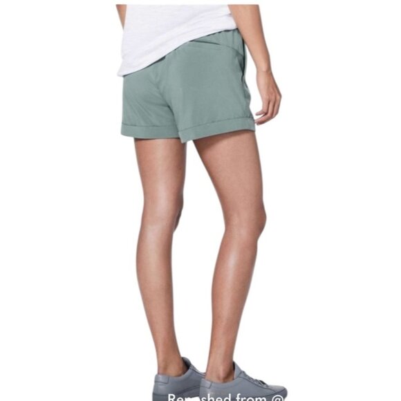 Lululemon Spring Break Away Short 3" Juniper Women's Size 4 - Picture 3 of 7